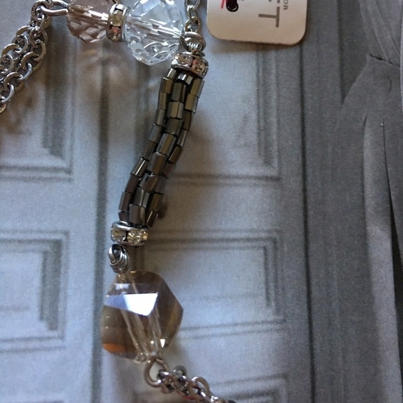 New - long necklace from LOFT - Picture 3 of 3